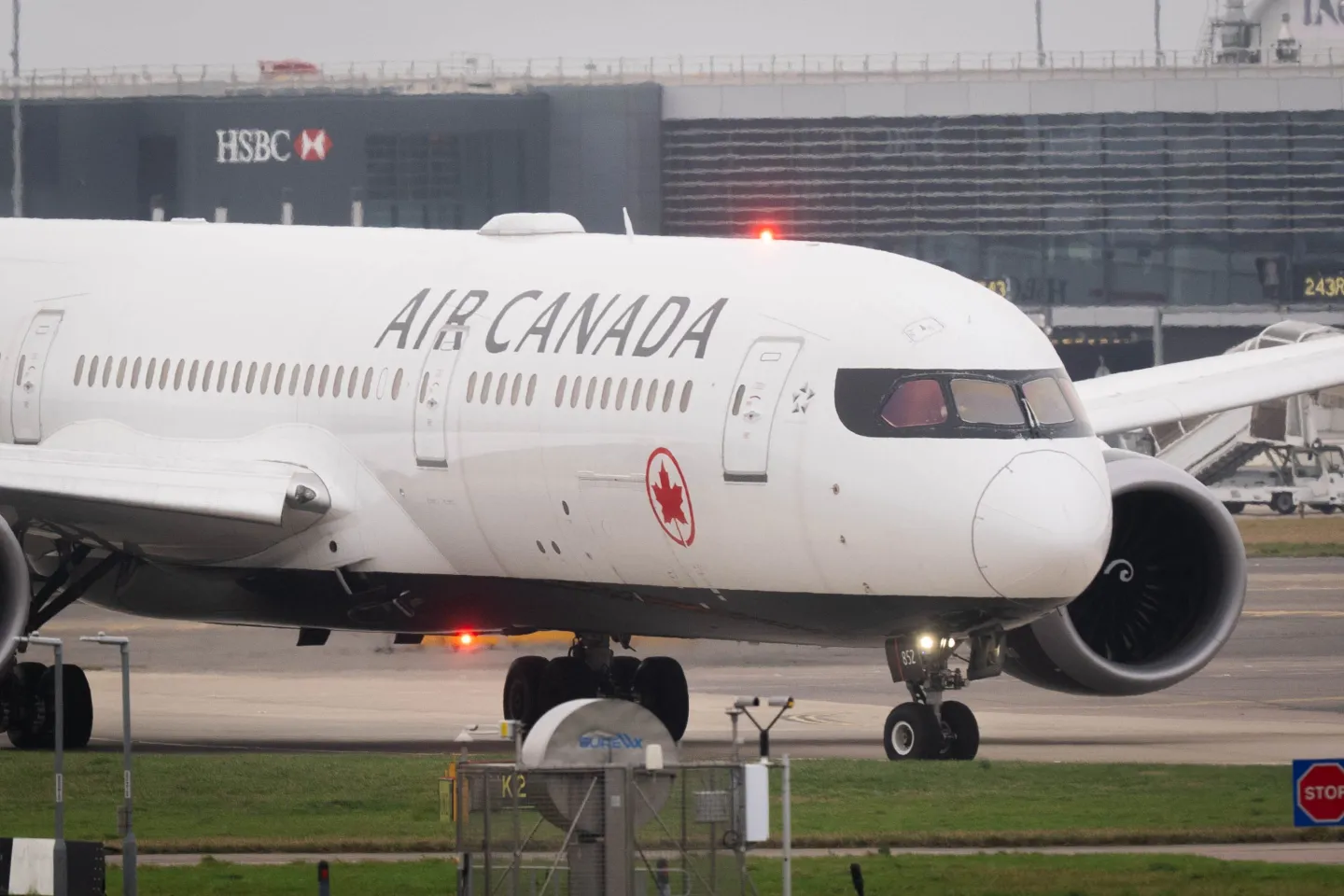 Air Canada says US bookings down 10% as trade war rages on
