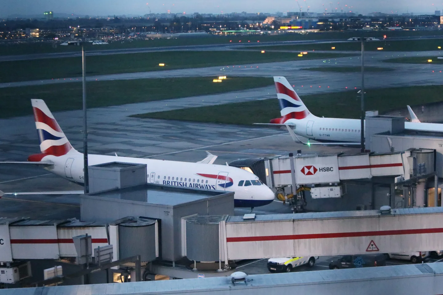 Heathrow says it’s fully operational after blackout shutdown