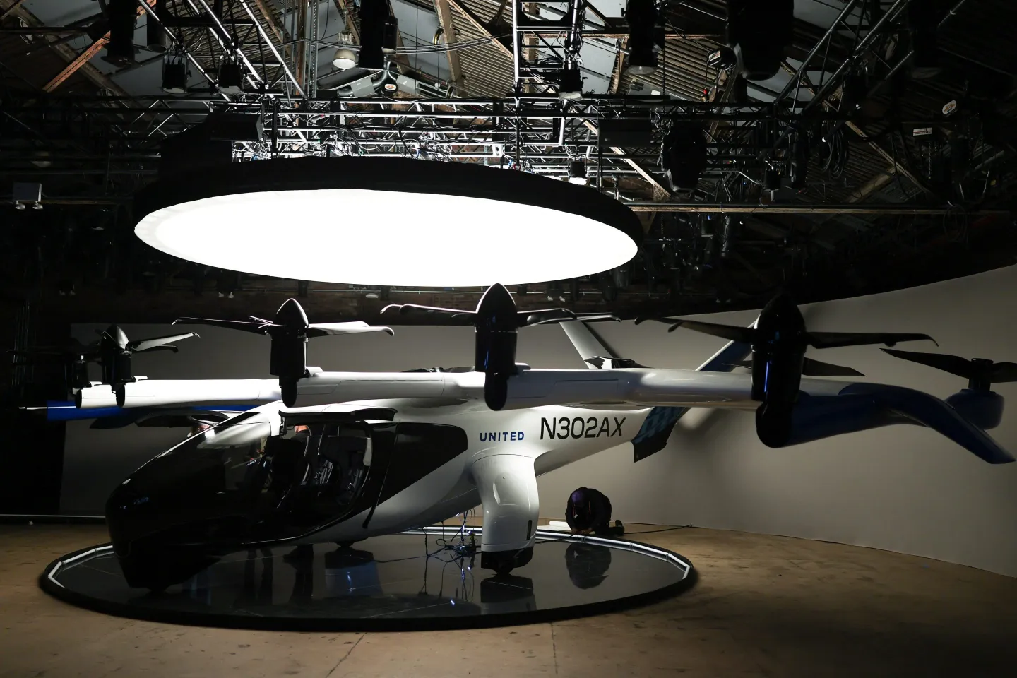 Electric air taxi Archer says it’s partnering with United Airlines to fly New Yorkers to and from NYC airports in as little as 5 minutes